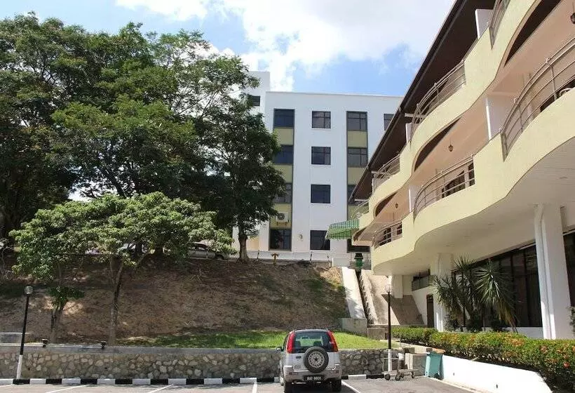 هتل Beruang Hill Resort