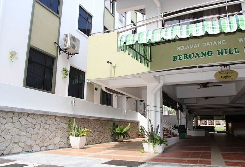 هتل Beruang Hill Resort
