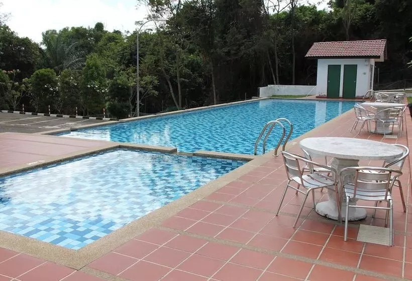 هتل Beruang Hill Resort