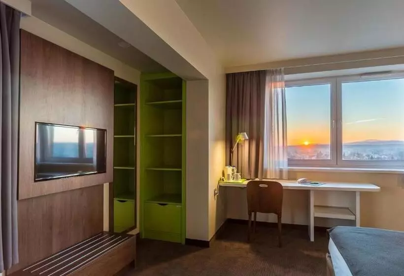 B&b Hotel Nowy Targ Centrum