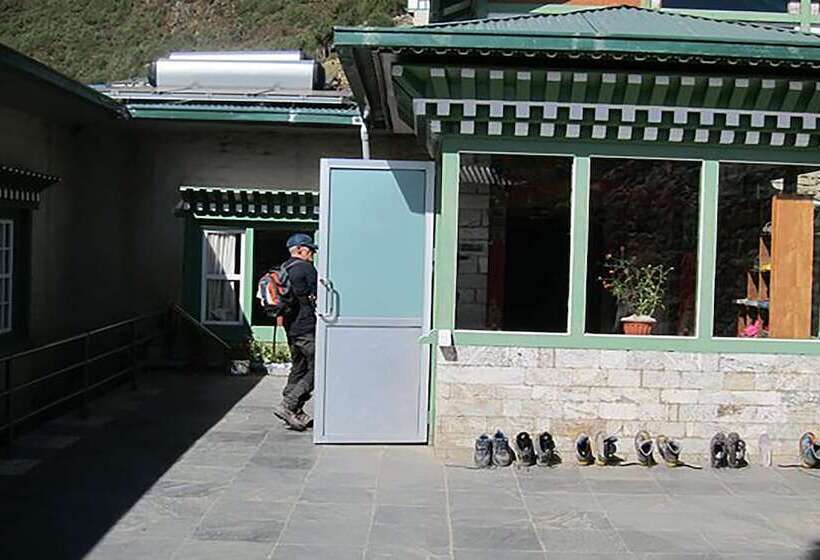Отель Mountain Lodges Of Nepal Namche