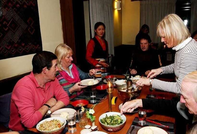 Отель Mountain Lodges Of Nepal Namche