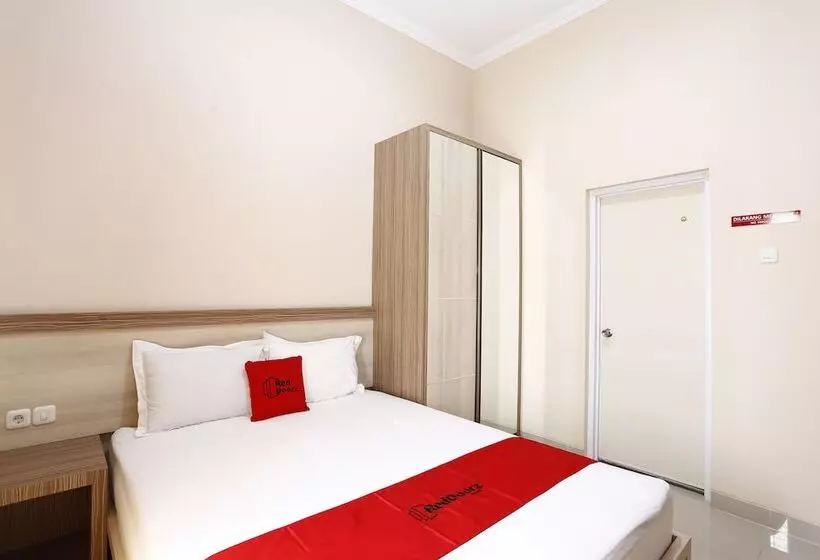 Hotelli Reddoorz @ Condong Catur 3