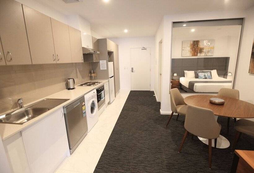 The Palms Apartments