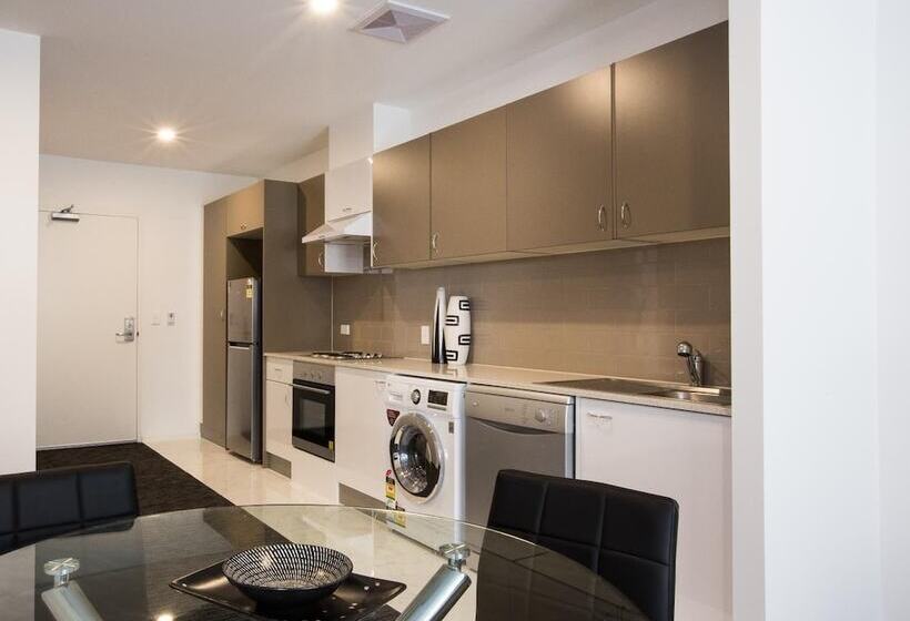 The Palms Apartments