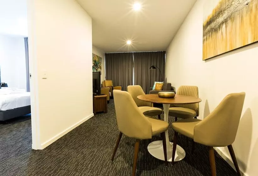 The Palms Apartments