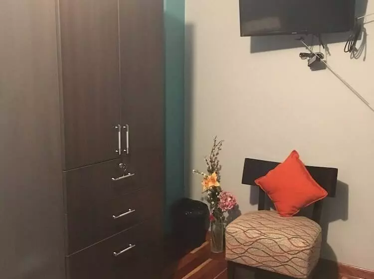 Comodo Y Seguro Homestay