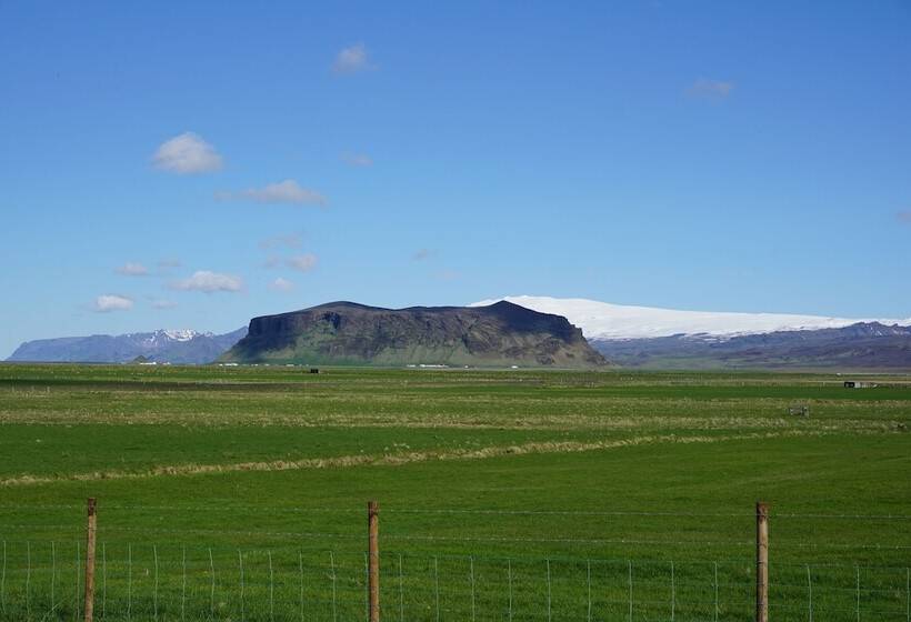 هتل Farmhouse Lodge