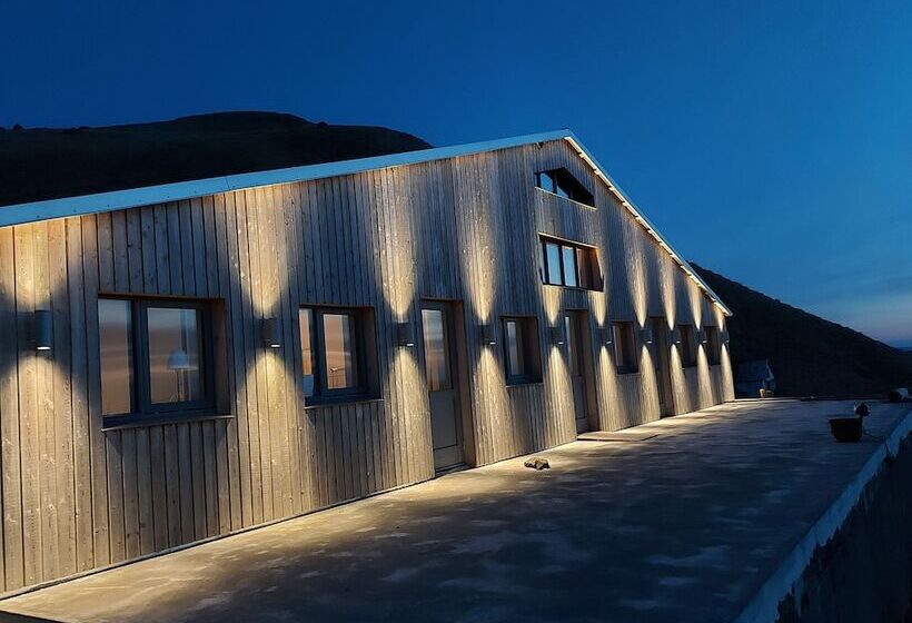 هتل Farmhouse Lodge