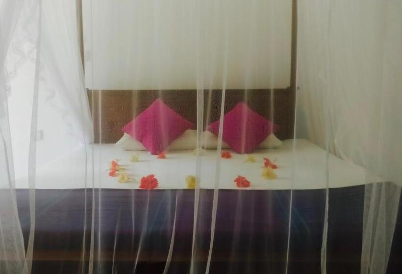 پانسیون Aluthgedara Guest House