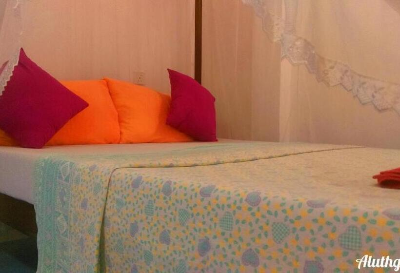 پانسیون Aluthgedara Guest House