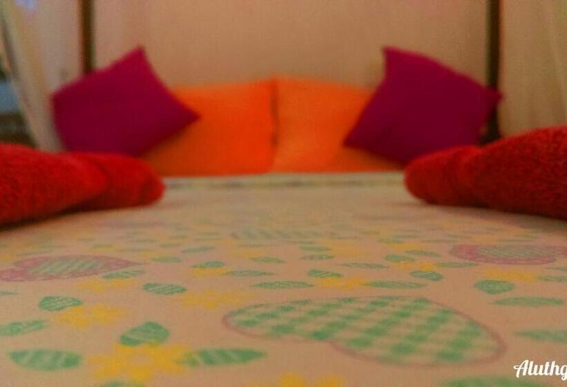 پانسیون Aluthgedara Guest House