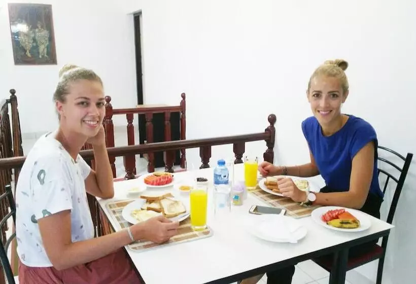 Majatalo Cloud Inn Kandy Homestay