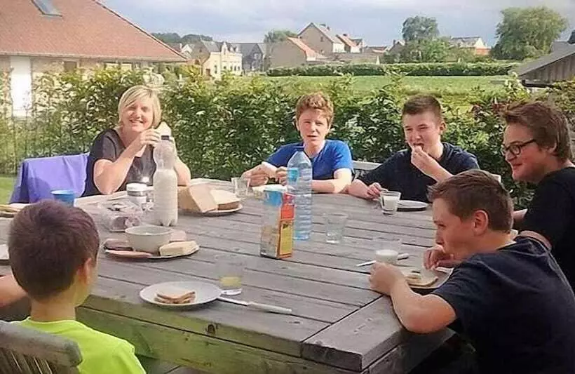 Majatalo Flanders Fields Cottage Beveren