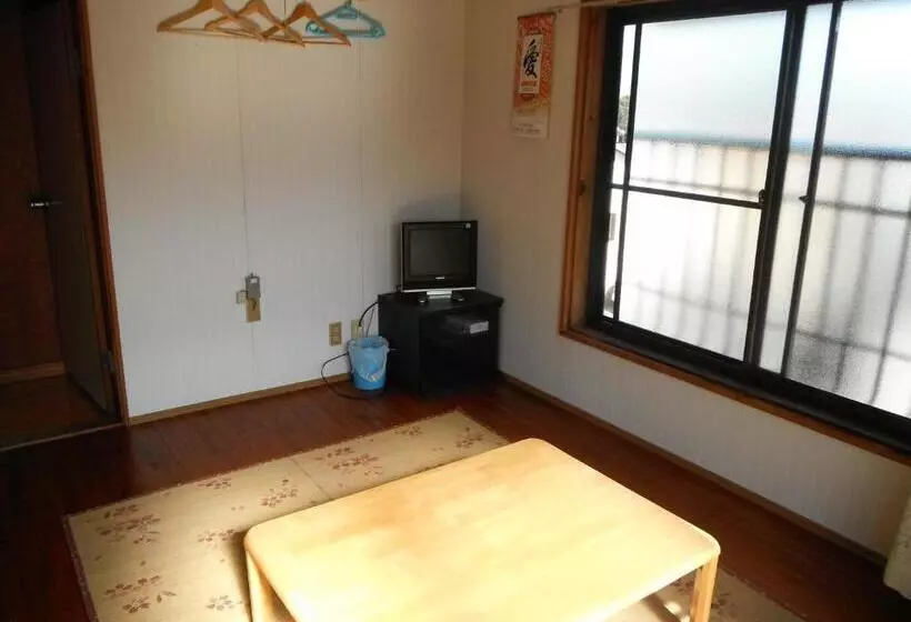 Majatalo Minshuku Iwakawa