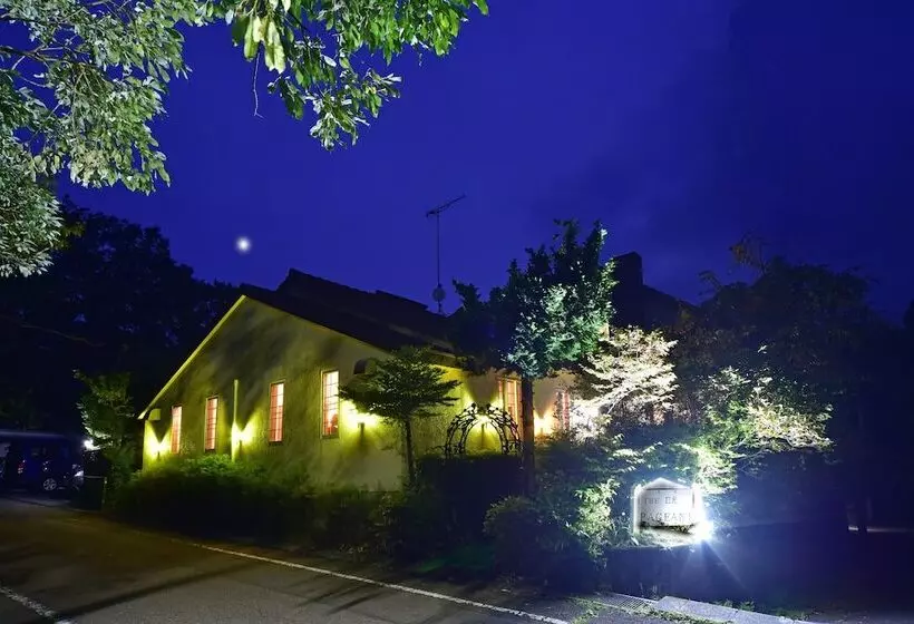 Majatalo The Pageant