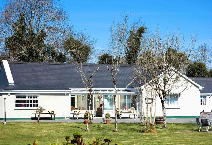 The Rose Garden Bed & Breakfast And Cafe