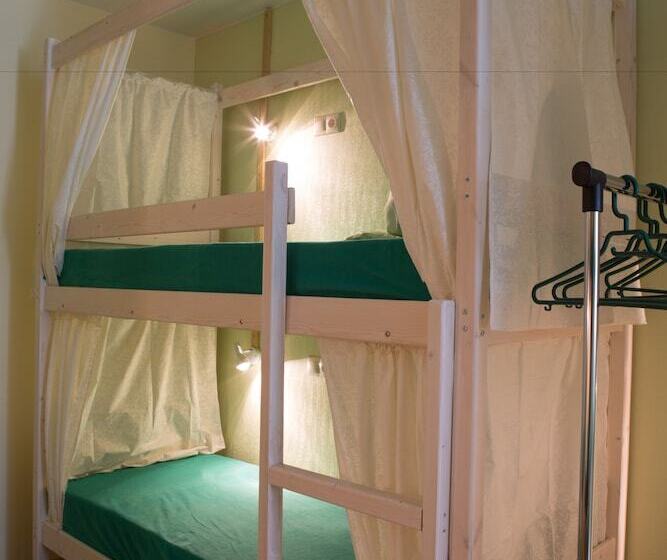 Voskresenskii Hostel