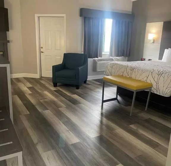 ホテル Hometown Inn And Suites Belle Plaine