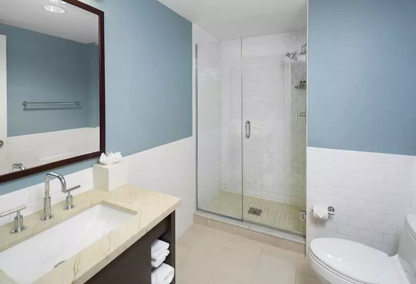 בית מלון כפרי Andover Inn