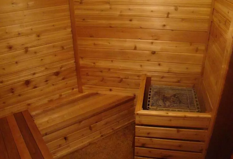 Boarders Inn & Suites By Cobblestone Hotels Faribault