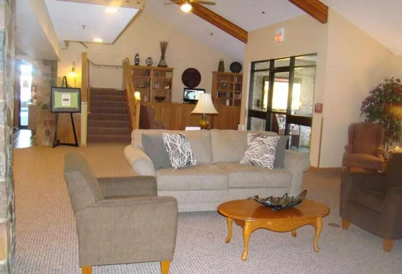 Boarders Inn & Suites By Cobblestone Hotels Faribault