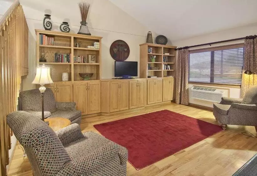 Boarders Inn & Suites By Cobblestone Hotels Faribault