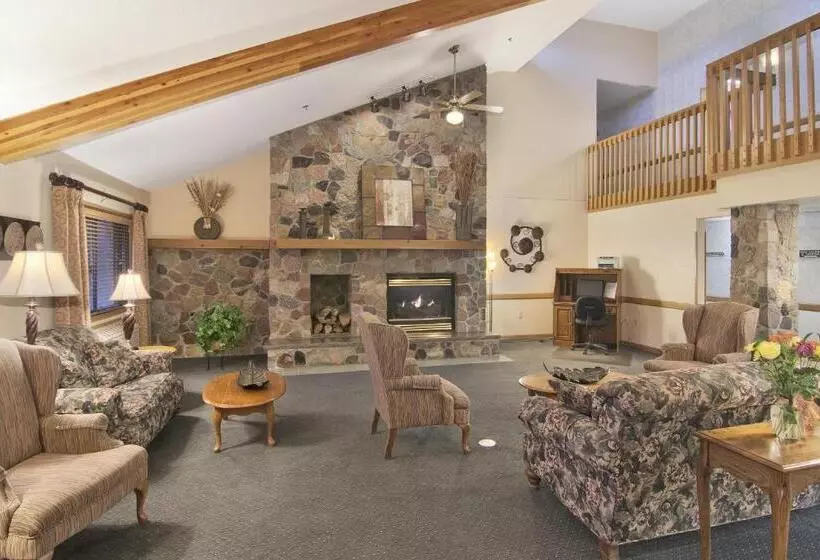 Boarders Inn & Suites By Cobblestone Hotels Faribault