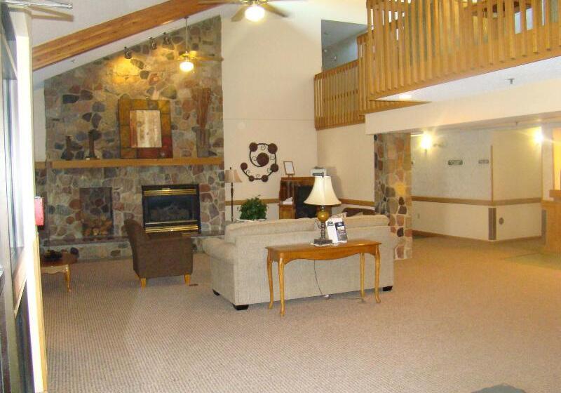 Boarders Inn & Suites By Cobblestone Hotels   Faribault