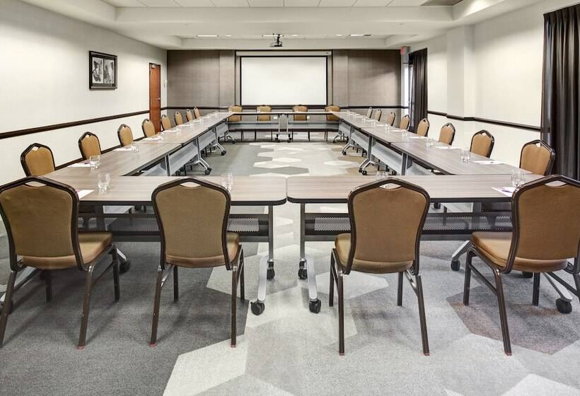 Otel Candlewood Suites Birmingham Inverness, An Ihg