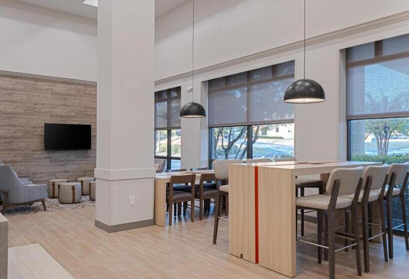 Otel Candlewood Suites Birmingham Inverness, An Ihg