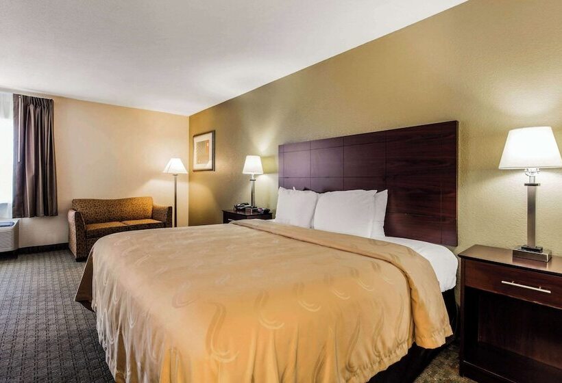 فندق Quality Inn