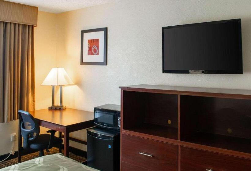 هتل Quality Inn Plainfield Indianapolis West