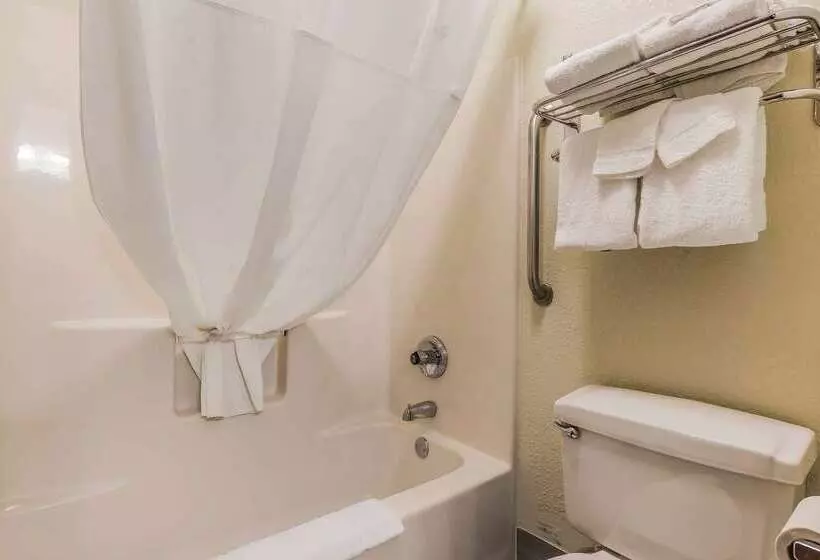 Отель Quality Inn Sycamore   Dekalb