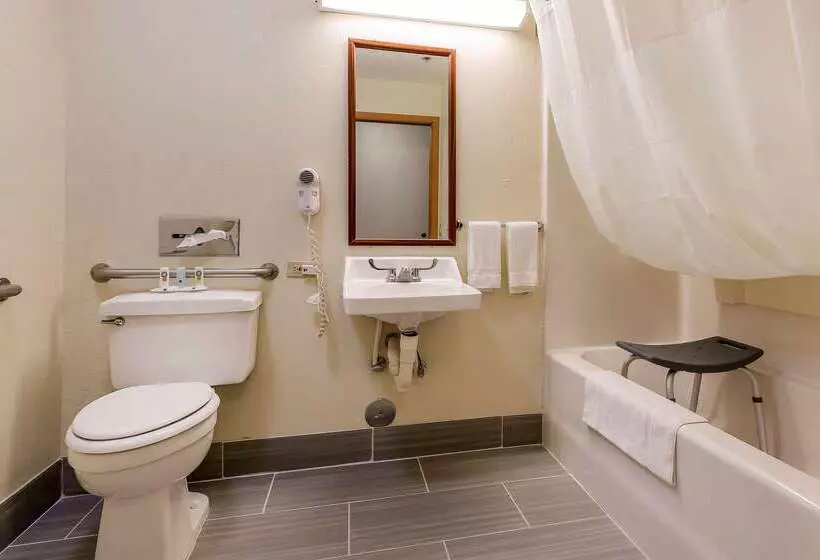 Отель Quality Inn Sycamore   Dekalb