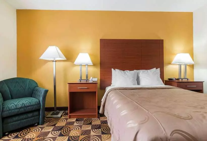 Отель Quality Inn Sycamore   Dekalb