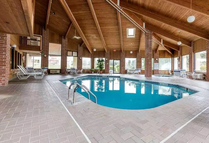 Отель Quality Inn Sycamore   Dekalb