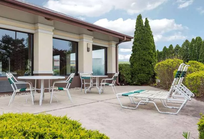 Отель Quality Inn Sycamore   Dekalb