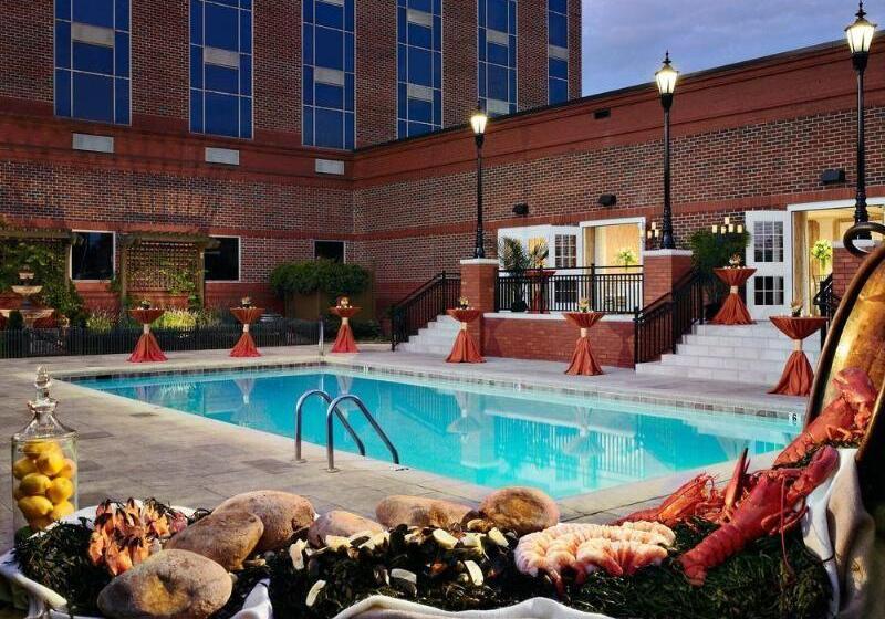 The Hotel At Auburn University