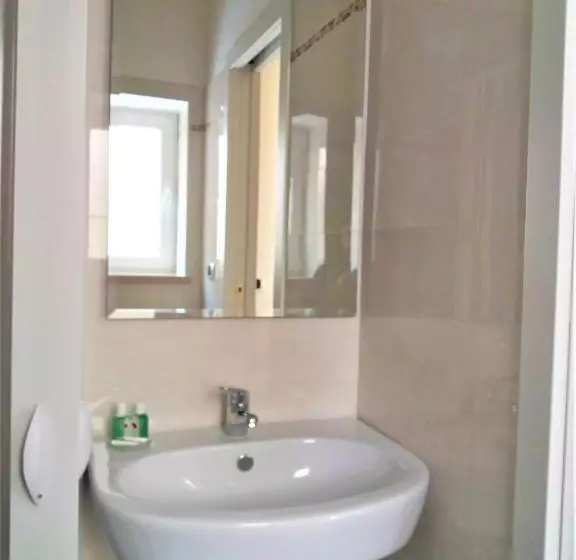 Domus Al Corso Con Servizio B&b