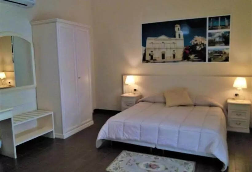 Domus Al Corso Con Servizio B&b