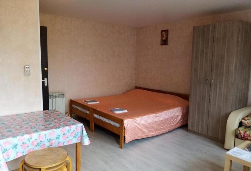 Guest House On Pyatigorskaya Street