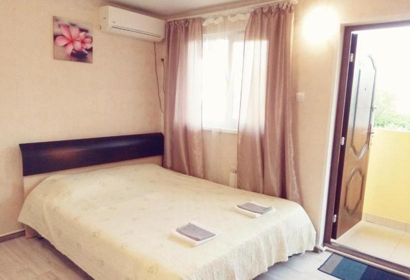 Guest House On Pyatigorskaya Street