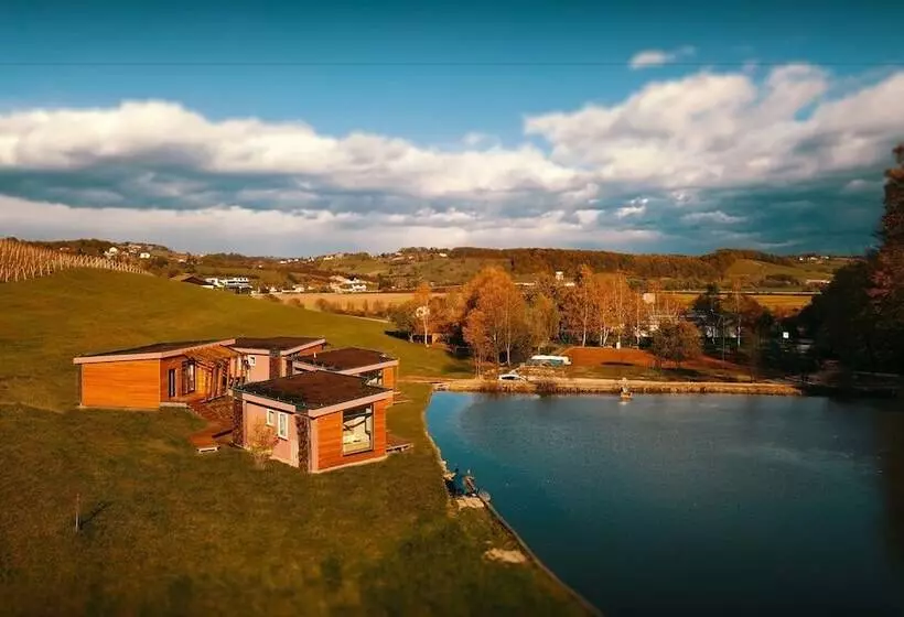 هتل Naturasort Holiday Houses