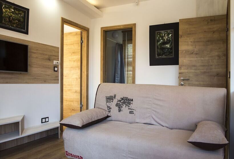 هتل Naturasort Holiday Houses