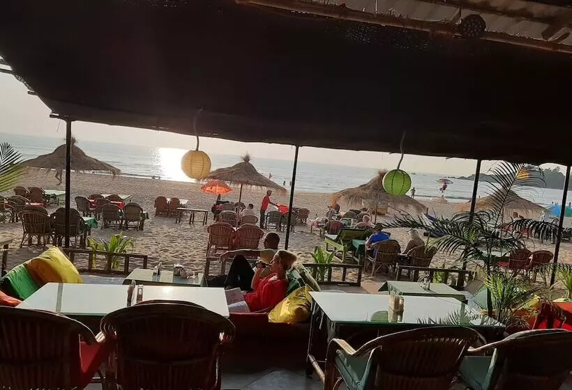 Hotelli Om Shanti Beach Stay Patnem