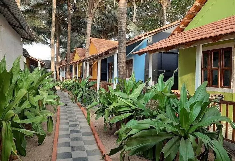 Hotelli Om Shanti Beach Stay Patnem