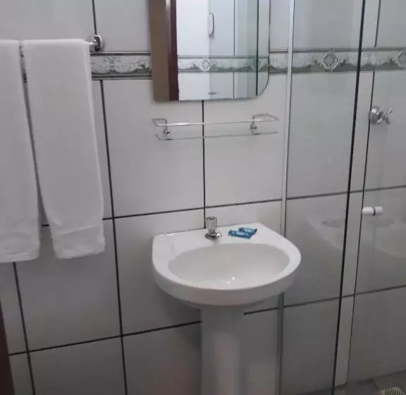 Hotelli Pousada Arte Colonial   Casarão Histórico Do Séc Xviii   Lancha Própria