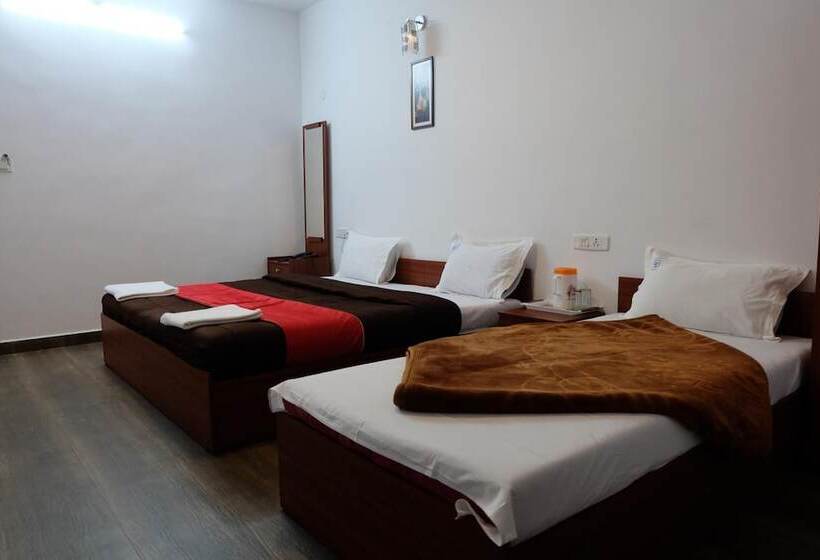 Hotel Rosepark Residency