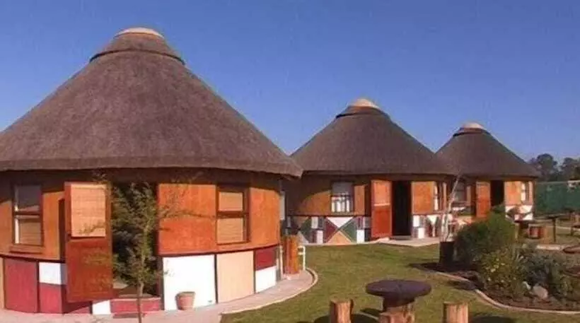 پانسیون African Sun Guest House